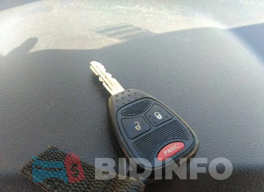 1C4NJRBB1HD128869 Photo# 11