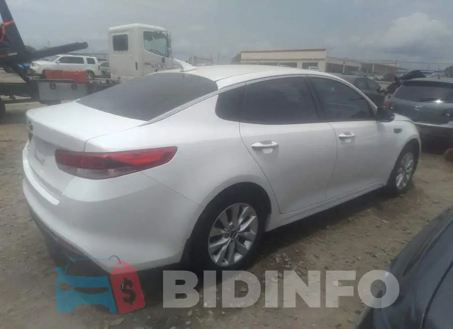 5XXGT4L30JG272535 Photo# 4