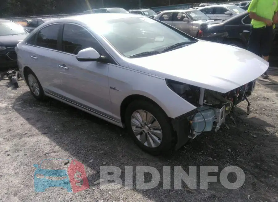 KMHE24L15GA027187 Photo# 1