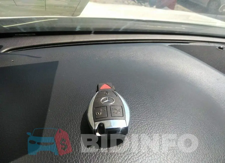 WDCTG4GB7HJ335134 Photo# 11