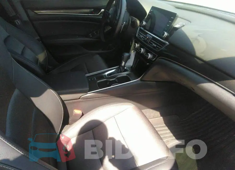 1HGCV1F36LA103543 Photo# 5