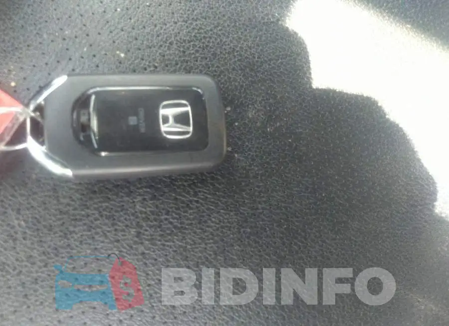 1HGCR2F86HA140542 Photo# 11