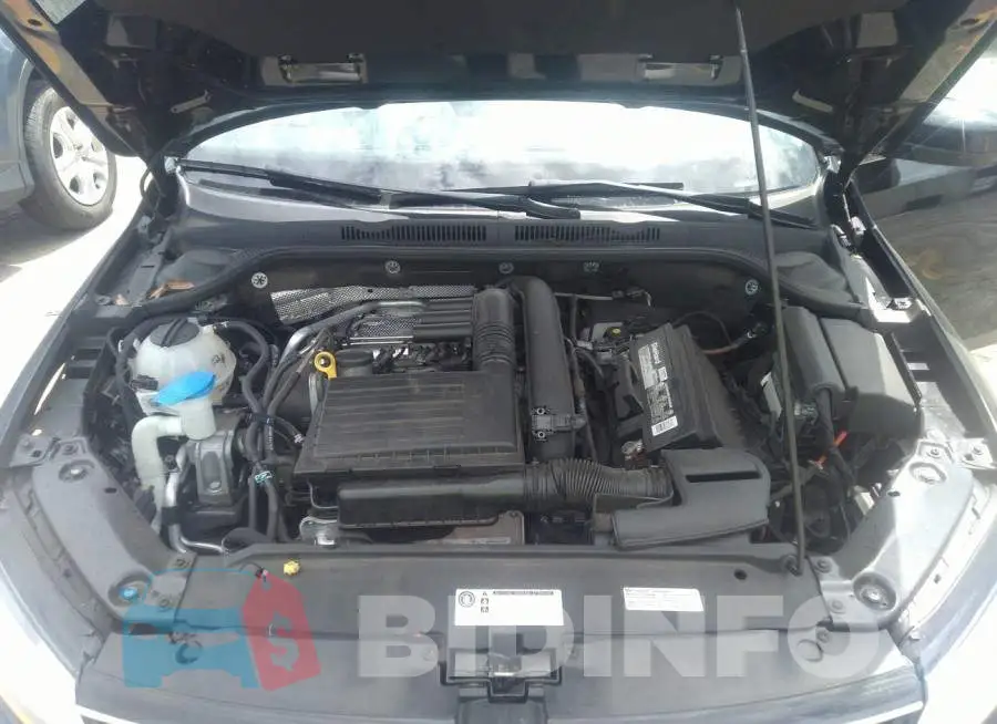 3VW2B7AJ8HM318148 Photo# 10
