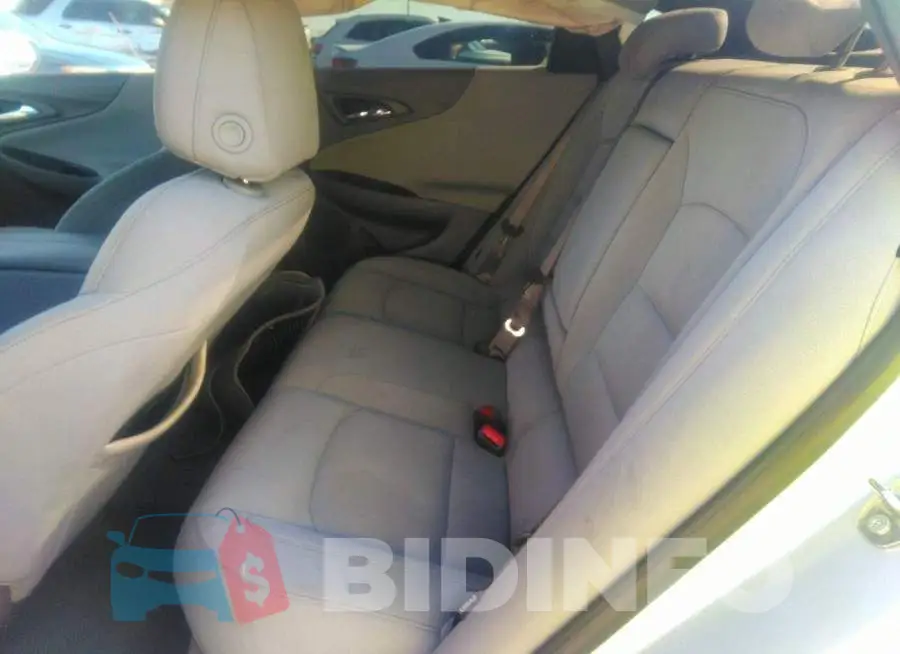 1G1ZD5ST4LF069283 Photo# 8