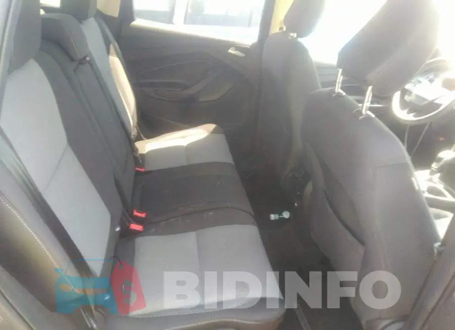 1FMCU0GD9KUB26746 Photo# 8