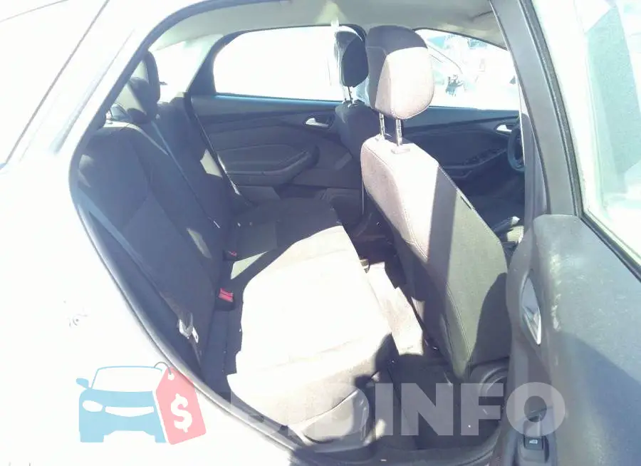 1FADP3FE4JL222595 Photo# 8