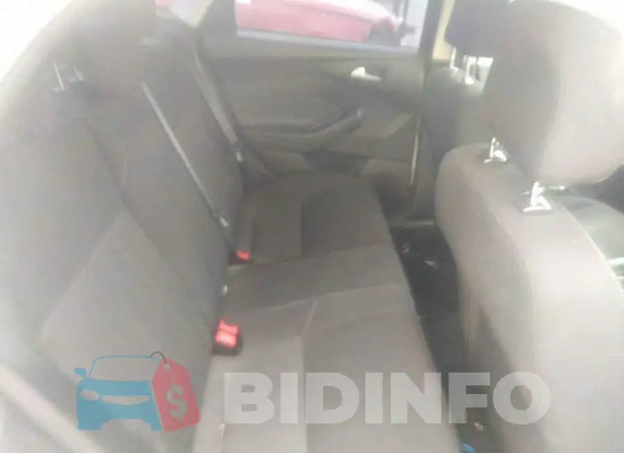 1FADP3F24GL204807 Photo# 8