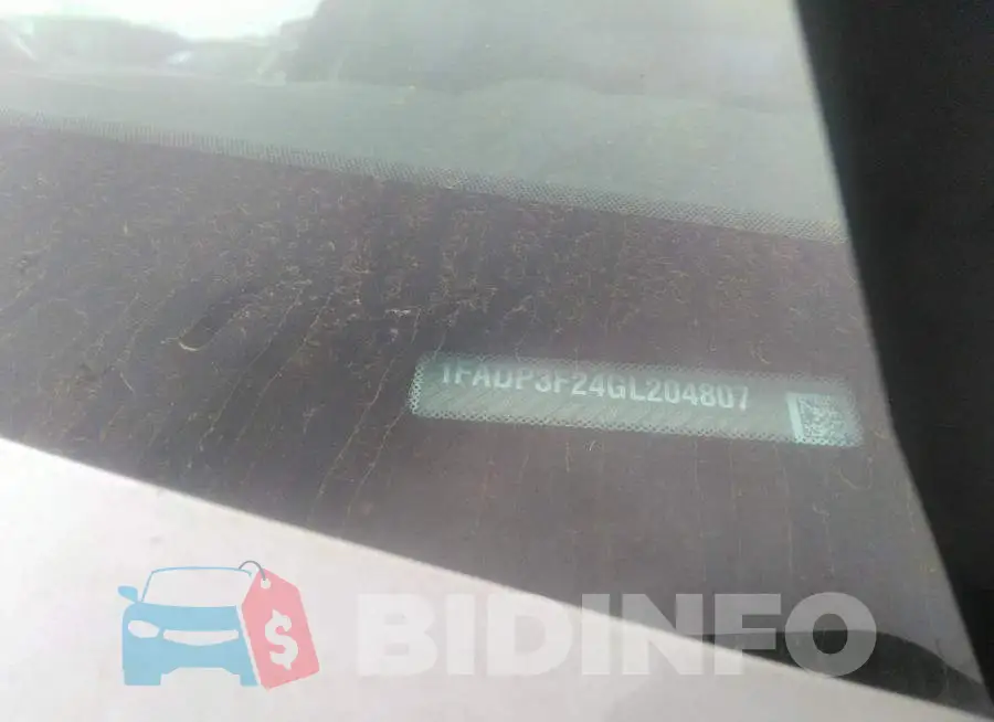 1FADP3F24GL204807 Photo# 9