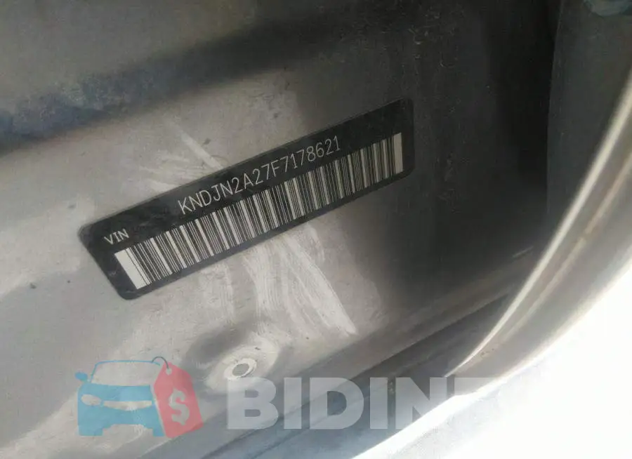 KNDJN2A27F7178621 Photo# 9