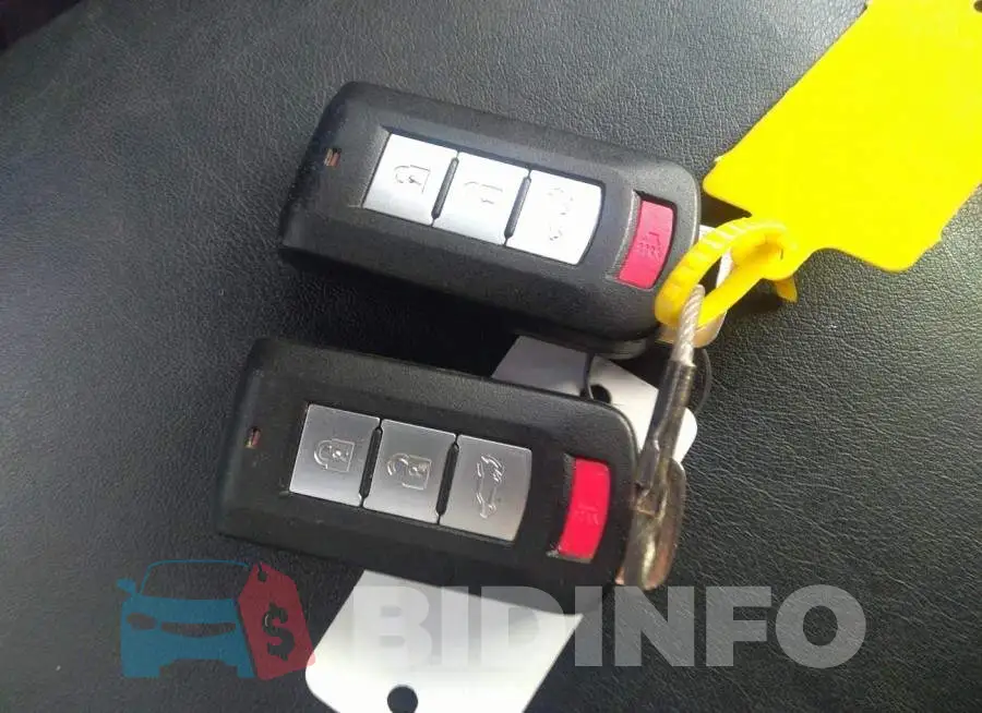 JA4AD3A39LJ000851 Photo# 11