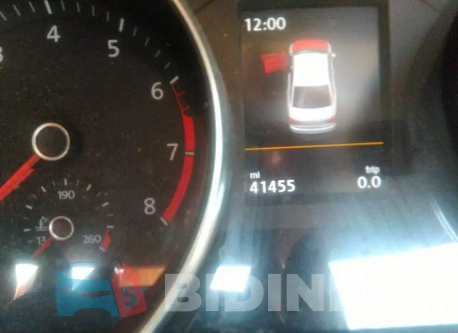 1VWGT7A39HC043038 Photo# 7