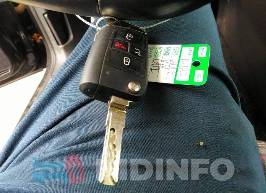 3VW5T7AU6HM018497 Photo# 11