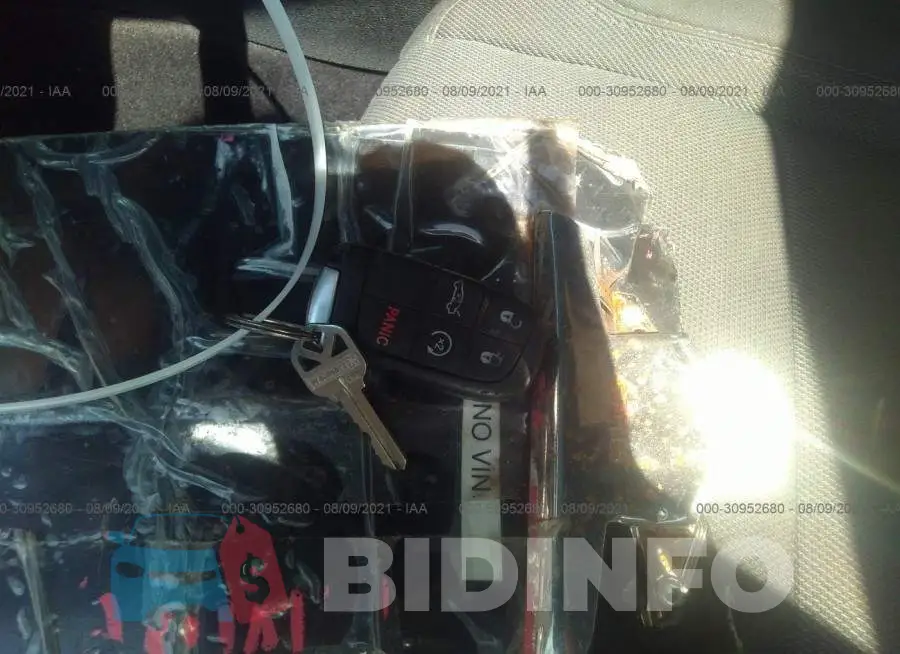 2C3CDXCT2HH601826 Photo# 11