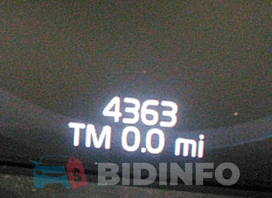 YV4BK0DPXM1820738 Photo# 7