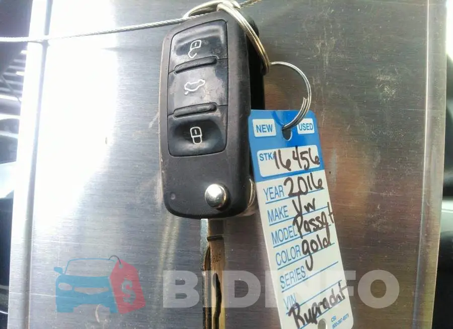 1VWAT7A33GC038874 Photo# 11