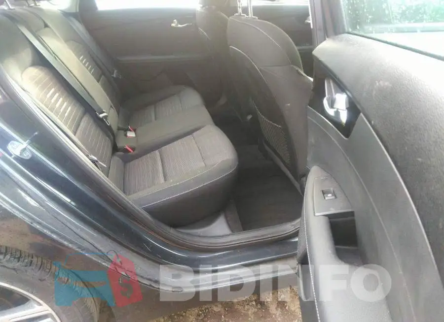 3KPF34AD1KE081837 Photo# 8
