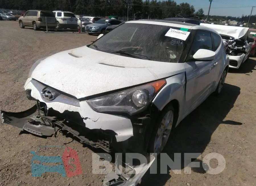 KMHTC6AD6FU235069 Photo# 2