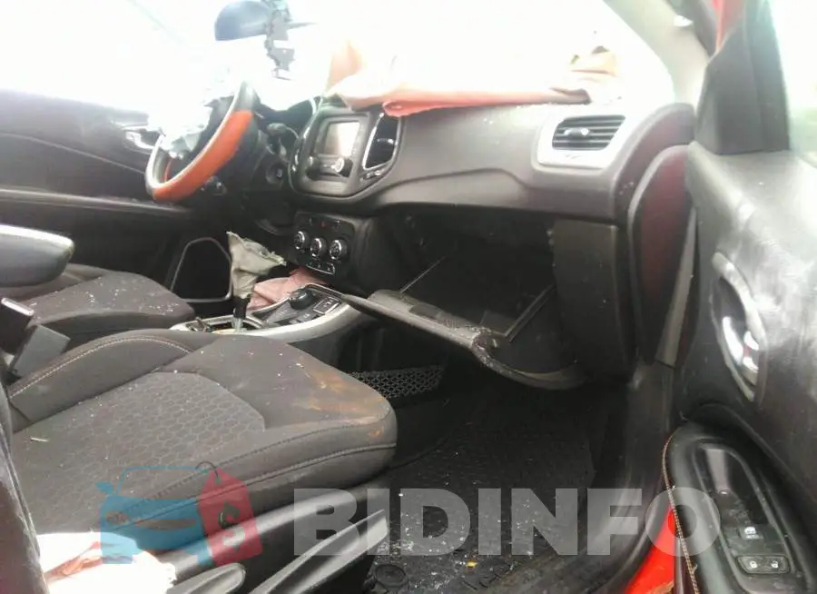 3C4NJDAB8JT114746 Photo# 5
