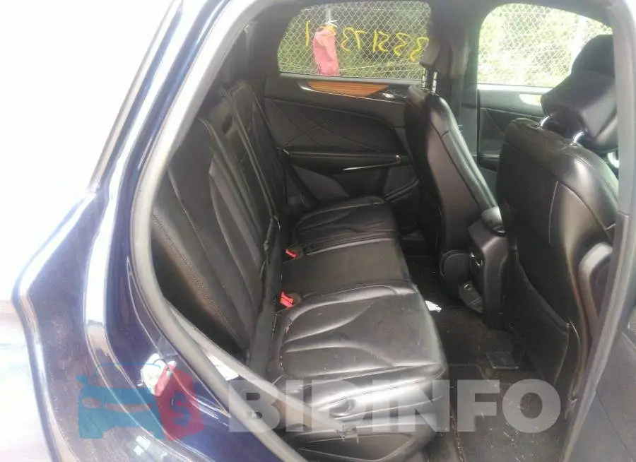 5LMCJ1A92FUJ26092 Photo# 8