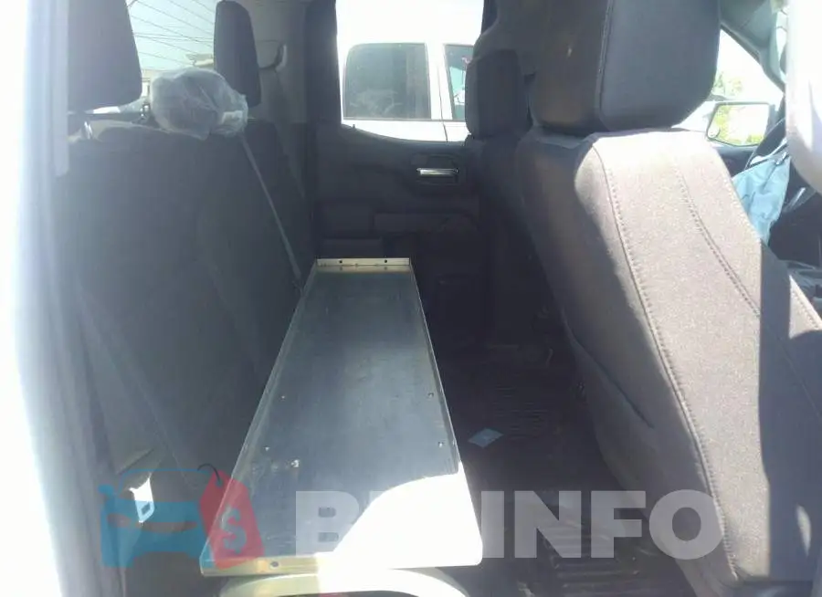 1GCRWCED8LZ275098 Photo# 8