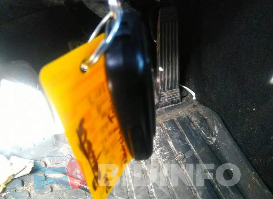 4T1R11AK2MU571851 Photo# 11