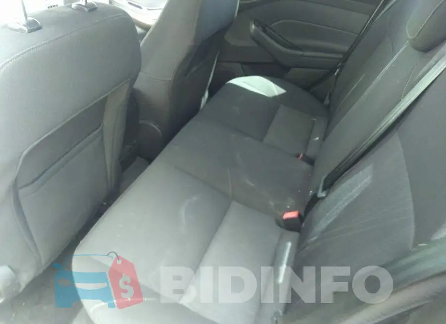 1FADP3F28GL290882 Photo# 8