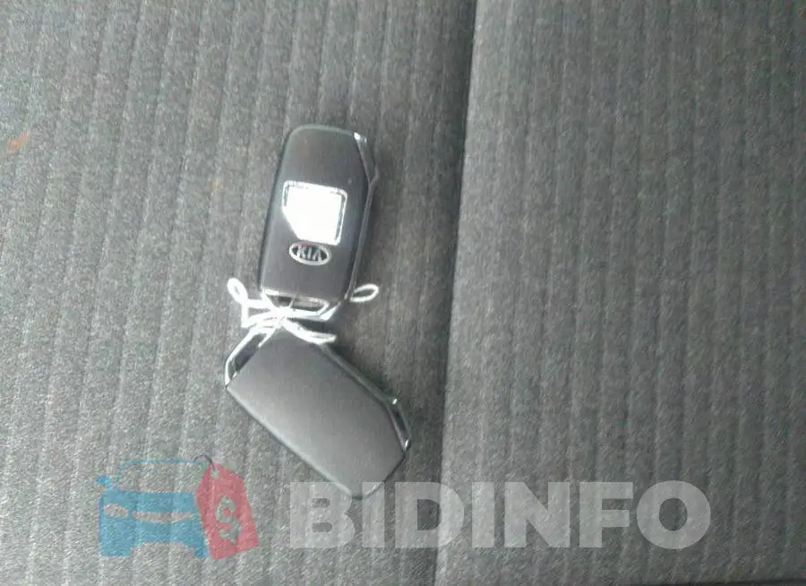 KNDJ33AU1L7010448 Photo# 11