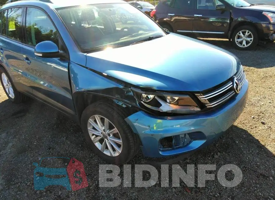 WVGBV7AX3JK000719 Photo# 6