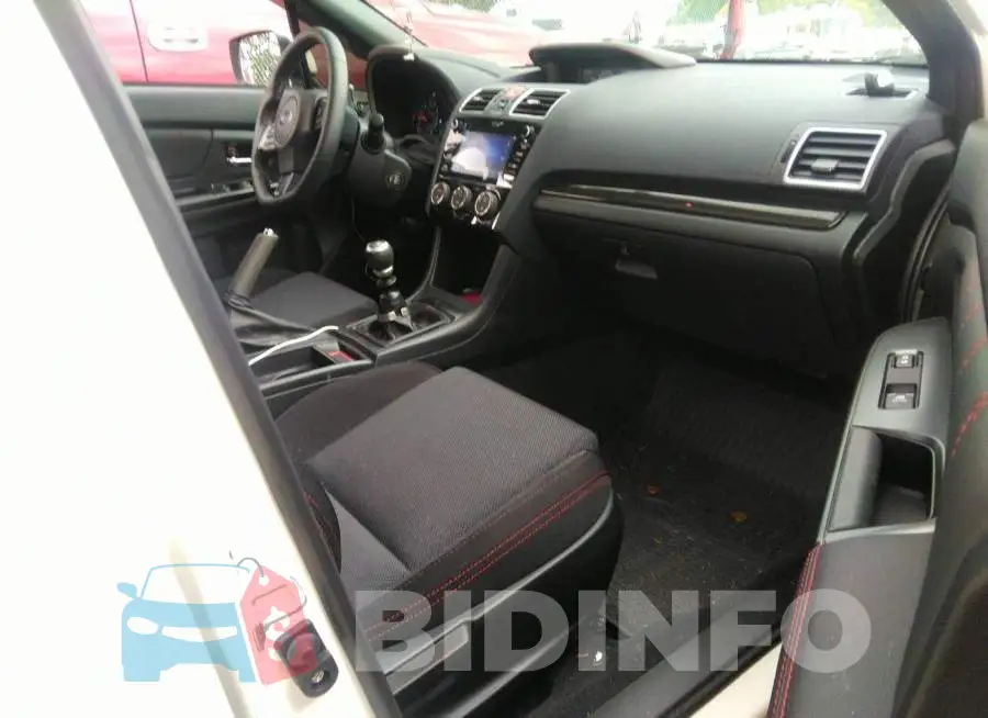 JF1VA1C62L9832647 Photo# 5