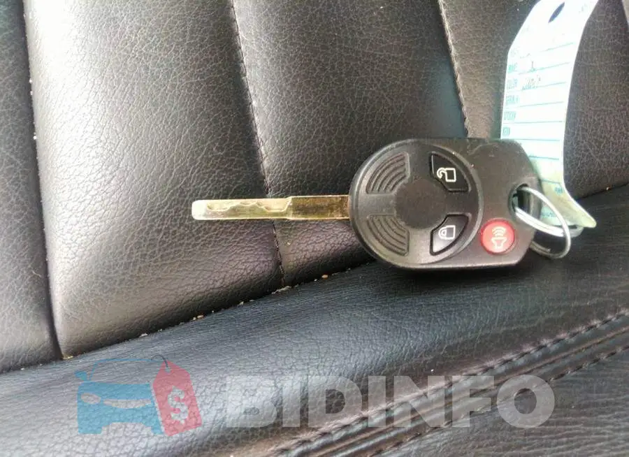 1FMCU0G75GUA60116 Photo# 11
