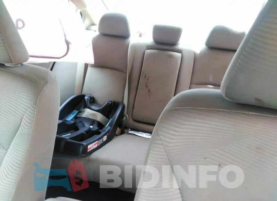1HGCR2F33HA190626 Photo# 8