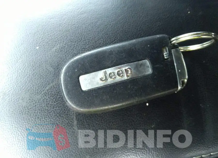 1C4RJFBG4FC712875 Photo# 11