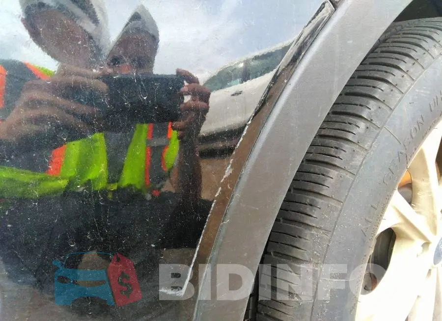 1FMCU0GD7HUC35523 Photo# 6