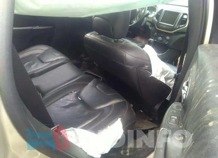 1C4PJMDB5FW743094 Photo# 8