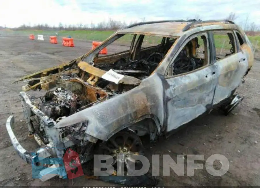 1C4PJMCB5LD586854 Photo# 2