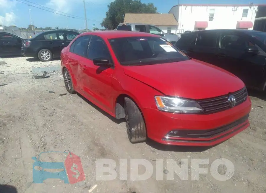 3VWD17AJ2GM288039 Photo# 1