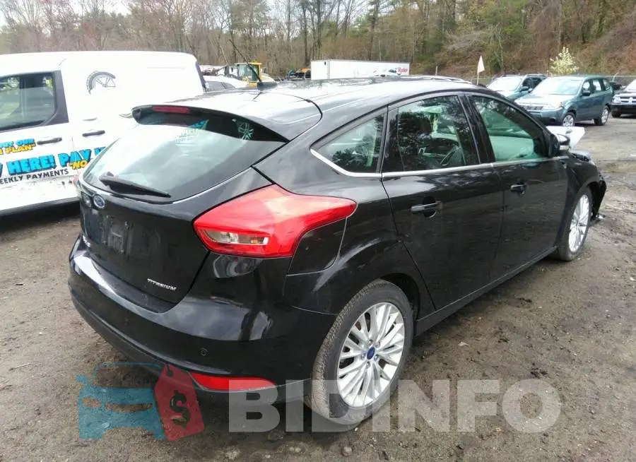 1FADP3N25JL298012 Photo# 4