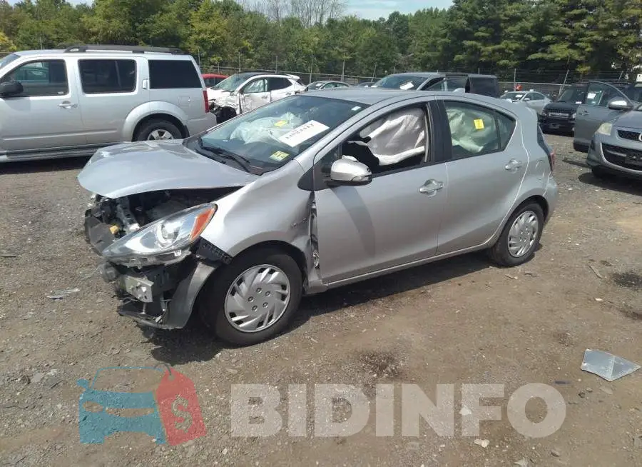 JTDKDTB3XF1579880 Photo# 2
