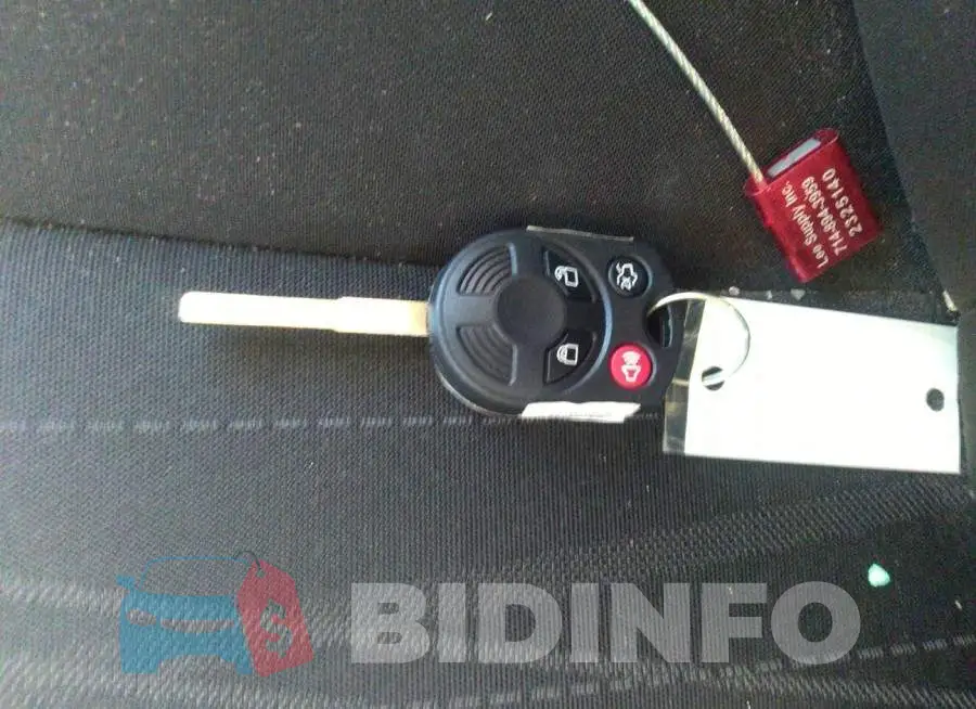 1FADP3F28HL330377 Photo# 11