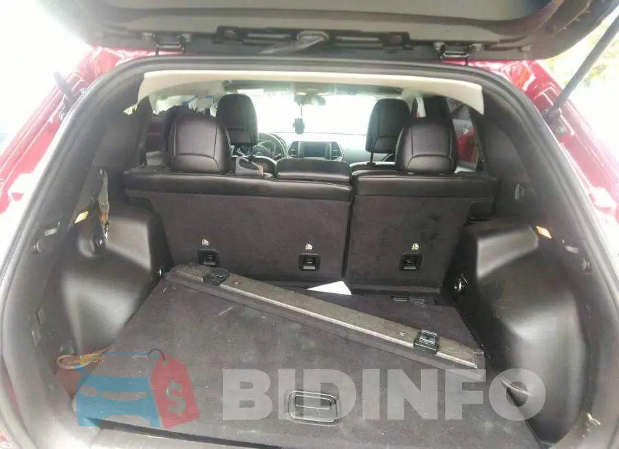 1C4PJLLB5KD154838 Photo# 6