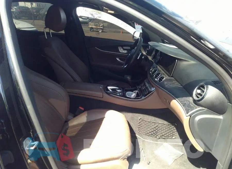 WDDZF4KB8HA104680 Photo# 5