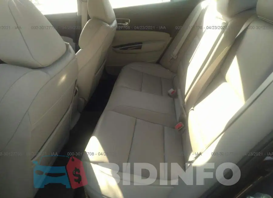 19UUB1F5XJA009824 Photo# 8