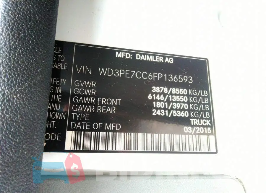 WD3PE7CC6FP136593 Photo# 9