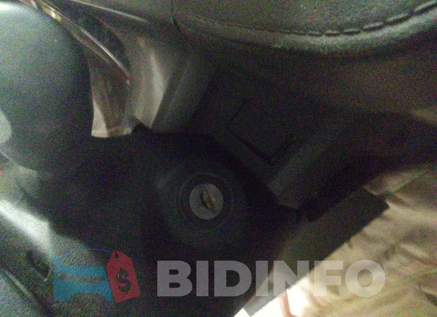 2T3BFREV0JW780305 Photo# 11
