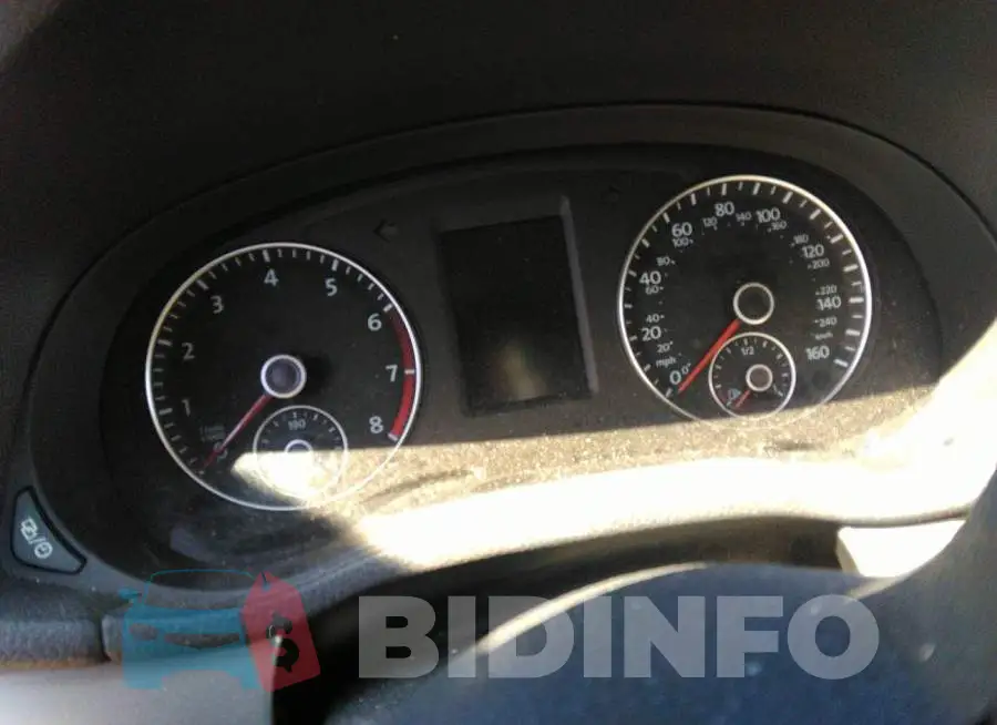 1VWAT7A35FC084723 Photo# 7