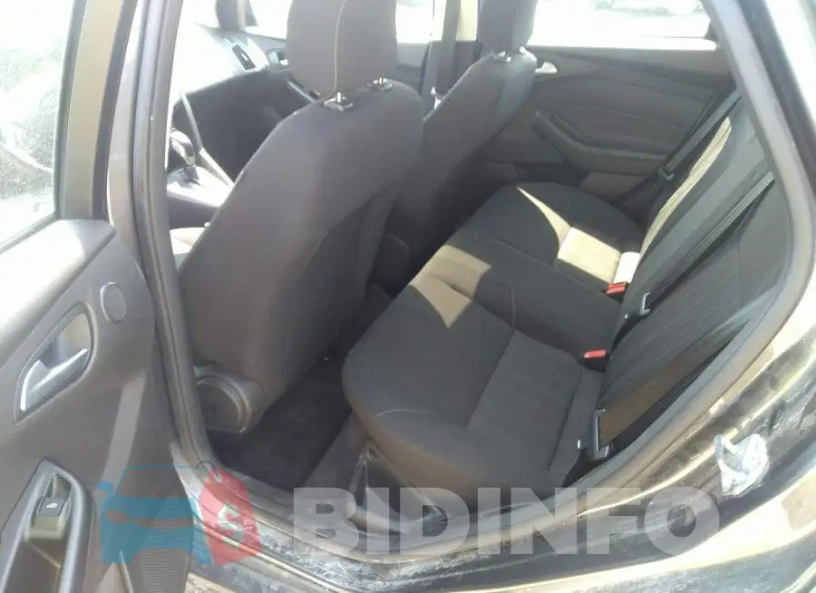 1FADP3H23JL204463 Photo# 8