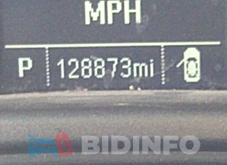 1GCVKNEH3HZ186801 Photo# 7