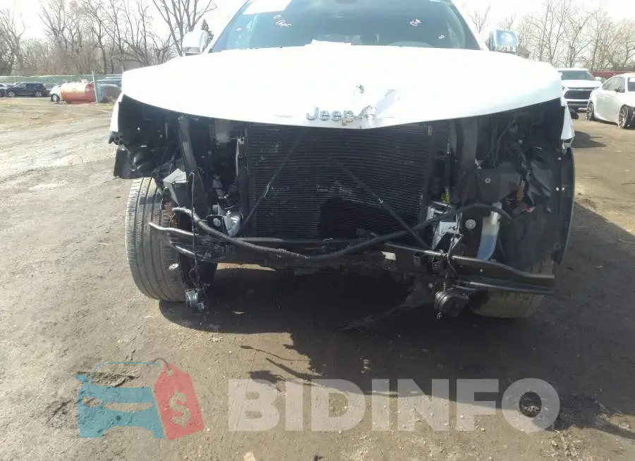 1C4RJFBG1KC807744 Photo# 6