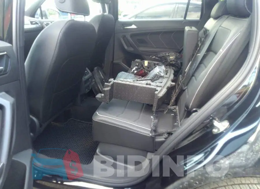 3VV4B7AX1NM065574 Photo# 8