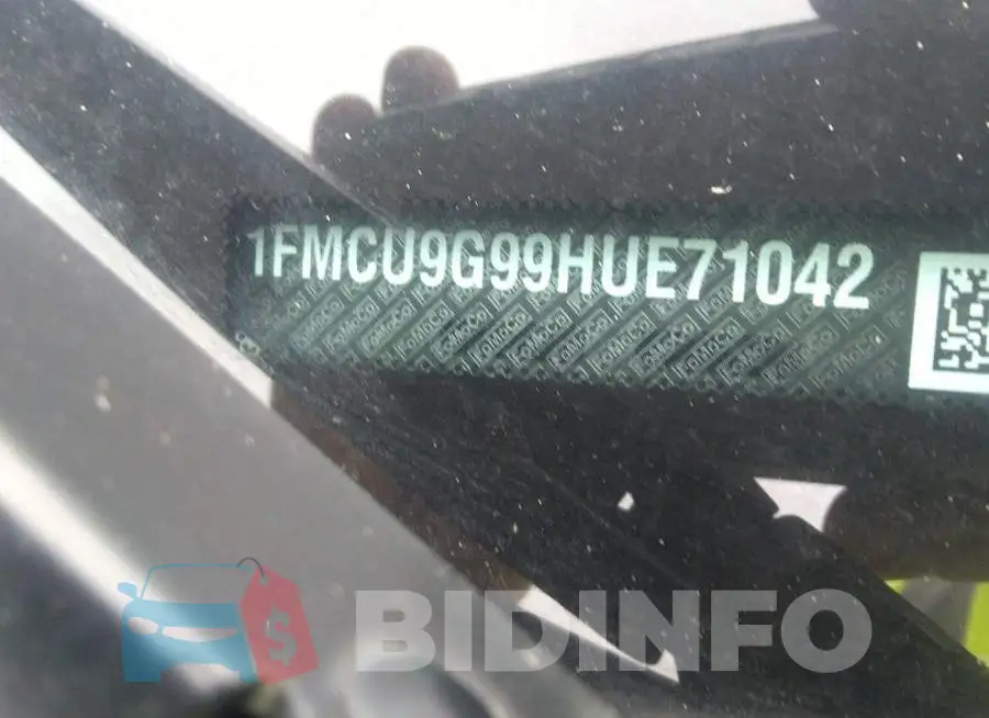 1FMCU9G99HUE71042 Photo# 9